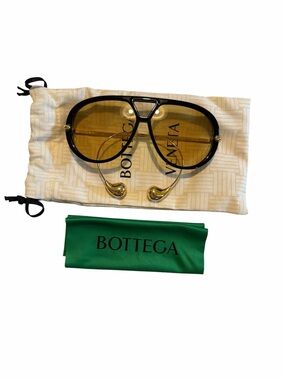 Bottega Veneta Black and Gold Aviator Sunglasses with Green Cloth